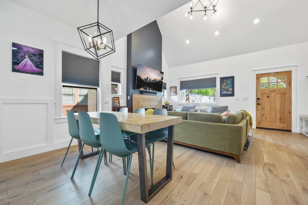 Designer Home: King Beds, Luxe Bath+Free Parking! Atlanta Buitenkant foto